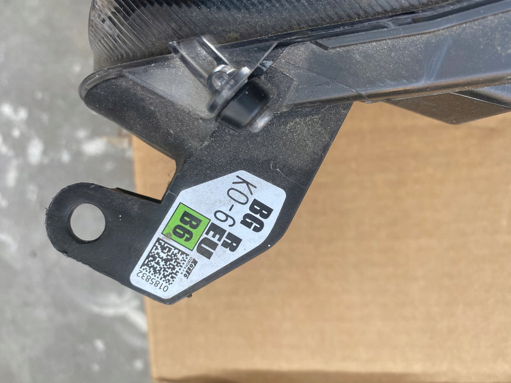 Frontscheinwerfer Toyota Yaris LED Rechts Scheinwerfer Headlight