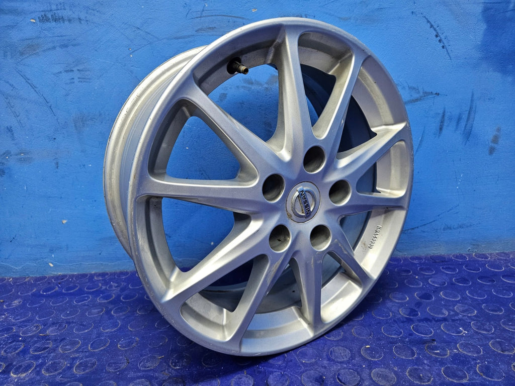 1x Alufelge 16 Zoll 6.5" 5x114.3 40ET Glanz Silber KE409-3Z110 Nissan I FEL3520867868gi