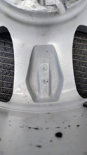 Load image into Gallery viewer, 1x Alufelge 16 Zoll 7.0" 4x108 32ET Glanz Silber 9684880380 Peugeot 3008 FEL4441679413vm