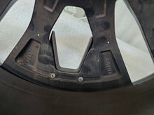 Laden Sie das Bild in den Galerie-Viewer, 1x Alufelge 20 Zoll 9.0" 5x112 42ET Glanz Schwarz 8747311 BMW G30 Rim Wheel FEL2668730741om