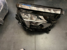 Laden Sie das Bild in den Galerie-Viewer, Frontscheinwerfer Skoda Kamiq 655941016B LED Rechts Scheinwerfer Headlight SCH6061653426oe