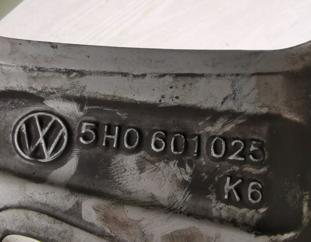 1x Alufelge 16 Zoll 7.0" 5x112 48ET Glanz Schwarz 4K9601025 VW Golf Viii FEL7082361295tj