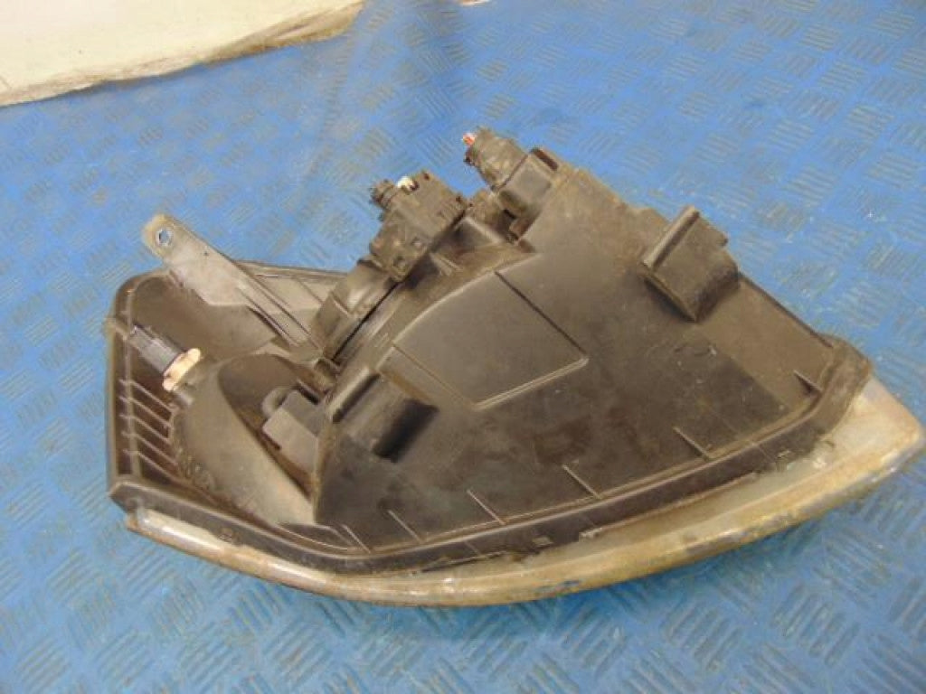 Frontscheinwerfer Hyundai Matrix 010280999 Links Scheinwerfer Headlight SCH5301370680rd