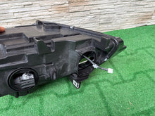 Laden Sie das Bild in den Galerie-Viewer, Frontscheinwerfer BMW 6 F06 F12 F13 604381674 7453454 LED Rechts Headlight SCH3535377852mz