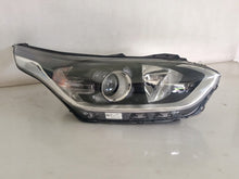Laden Sie das Bild in den Galerie-Viewer, Frontscheinwerfer Kia Ceed 92102-J7050 Rechts Scheinwerfer Headlight SCH1856707408ef