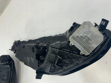 Laden Sie das Bild in den Galerie-Viewer, Frontscheinwerfer Tesla Model 3 1077375-50-B Full LED Rechts oder Links