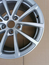 Laden Sie das Bild in den Galerie-Viewer, 1x Alufelge 17 Zoll 7.5" 5x112 36ET 4K0601025 Audi A6 C8 Rim Wheel FEL9930500131na