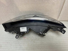 Laden Sie das Bild in den Galerie-Viewer, Frontscheinwerfer Renault Scenic 260100821R LED Rechts Scheinwerfer Headlight SCH6798464839ji