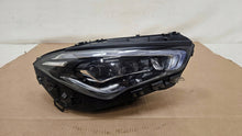 Laden Sie das Bild in den Galerie-Viewer, Frontscheinwerfer Mercedes-Benz Cla A1189060900 Rechts Scheinwerfer Headlight SCH2302741558gq