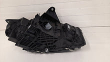 Laden Sie das Bild in den Galerie-Viewer, Frontscheinwerfer BMW 2 Active Tourer U06 5A4224308 Links Scheinwerfer Headlight SCH9930723038pb