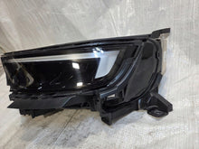 Laden Sie das Bild in den Galerie-Viewer, Frontscheinwerfer Opel Mokka 9847939680 Links Scheinwerfer Headlight SCH2491329686jd