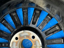 Laden Sie das Bild in den Galerie-Viewer, 1x Alufelge 16 Zoll 7.0" 4x100 37ET 403002573R Renault Rim Wheel FEL3804565247gu