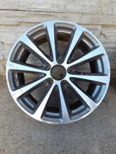 Laden Sie das Bild in den Galerie-Viewer, 1x Alufelge 17 Zoll 7.5&quot; 5x112 Mercedes-Benz W213 Rim Wheel