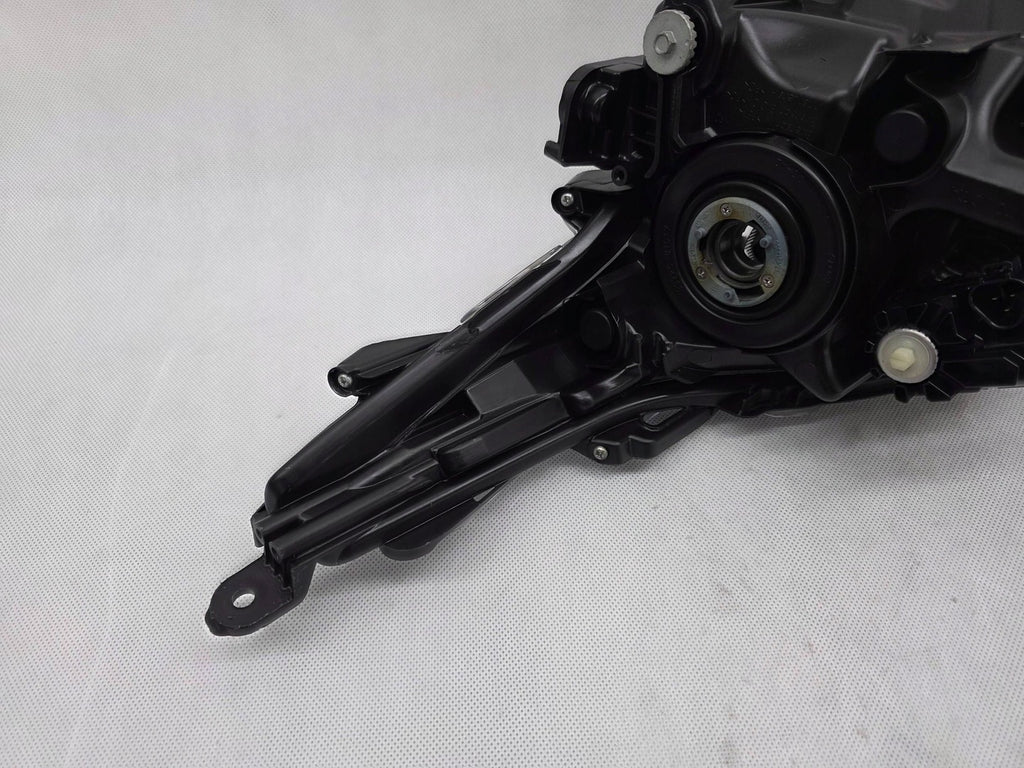 Frontscheinwerfer Toyota Corolla 81110-02T31-00 Rechts Scheinwerfer Headlight SCH9329476506gu