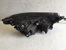 Laden Sie das Bild in den Galerie-Viewer, Frontscheinwerfer Toyota 89400-0DF40 LED Ein Stück (Rechts oder Links) Headlight