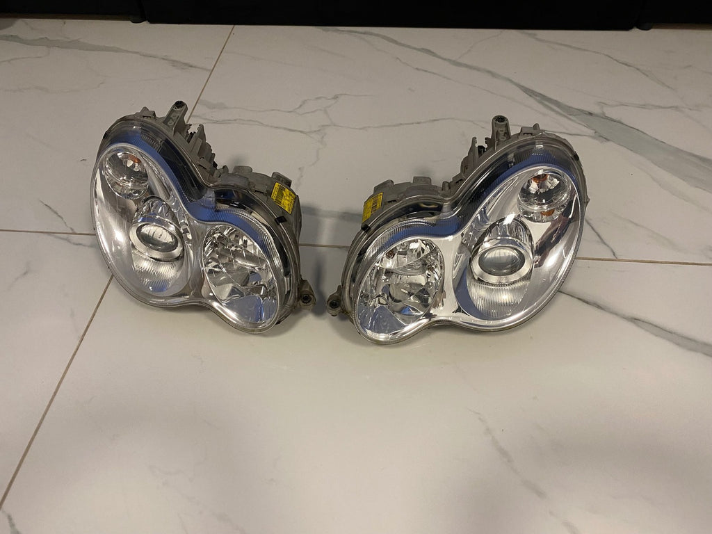 Frontscheinwerfer Mercedes-Benz W203 030116627715 A2038203559 Xenon Vorderseite SCH6272138705uz