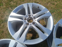 Load image into Gallery viewer, 4x Alufelge 18 Zoll 7.0" 5x112 46ET A1564011300 Mercedes-Benz X156 X247 FEL4311452543pm