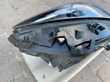 Laden Sie das Bild in den Galerie-Viewer, Frontscheinwerfer Mercedes-Benz Cla A1189062600 LED Rechts Headlight SCH4978101024lb