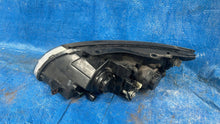 Laden Sie das Bild in den Galerie-Viewer, Frontscheinwerfer Hyundai I30 Rechts Scheinwerfer Headlight