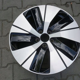 1x Alufelge 18 Zoll 7.5