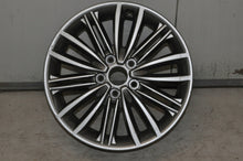 Load image into Gallery viewer, 1x Alufelge 17 Zoll 7.0&quot; 5x114.3 50ET 52910-J9200 Hyundai Kona Rim Wheel