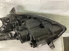Load image into Gallery viewer, Frontscheinwerfer Renault Trafic III Rechts Scheinwerfer Headlight SCH7431736155ge