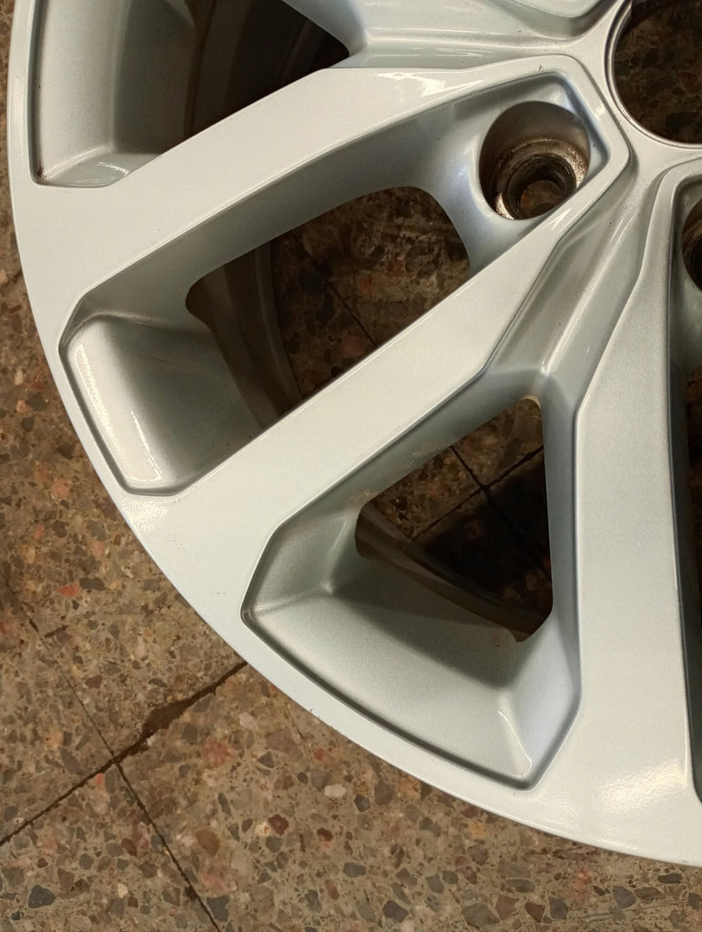 1x Alufelge 17 Zoll 7.0" 5x114.3 40ET Glanz Silber 403004615R Renault Rim Wheel FEL2742832831pz