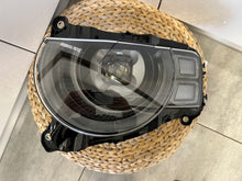 Laden Sie das Bild in den Galerie-Viewer, Frontscheinwerfer Land Rover Defender L663 L8B213W030HJ LED Links Headlight SCH6677893975uf