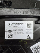 Laden Sie das Bild in den Galerie-Viewer, Frontscheinwerfer Mercedes-Benz W177 A1779062106 A1779062206 Ein Satz Headlight SCH2204731471sb