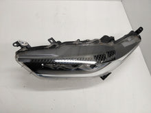 Laden Sie das Bild in den Galerie-Viewer, Frontscheinwerfer Toyota Yaris EUK0-8 Links Scheinwerfer Headlight SCH1839376013vr