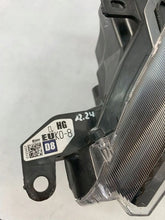 Laden Sie das Bild in den Galerie-Viewer, Frontscheinwerfer Toyota IV Yaris EUK0-8 Links Scheinwerfer Headlight SCH3783909843nz