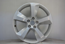 Load image into Gallery viewer, 1x Alufelge 18 Zoll 7.0&quot; 5x112 43ET Glanz Silber 8U0601025AB Audi Rim Wheel