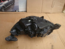 Laden Sie das Bild in den Galerie-Viewer, Frontscheinwerfer Peugeot 208 73312206 Rechts Scheinwerfer Headlight