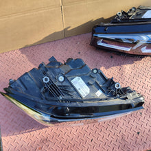 Load image into Gallery viewer, Frontscheinwerfer BMW G20 9450802 9450801 Ein Stück (Rechts oder Links) SCH7335241294ha