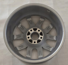 Laden Sie das Bild in den Galerie-Viewer, 1x Alufelge 17 Zoll 7.5" 5x114.3 38ET KBA49355 Hyundai I Rim Wheel FEL2642320254vu