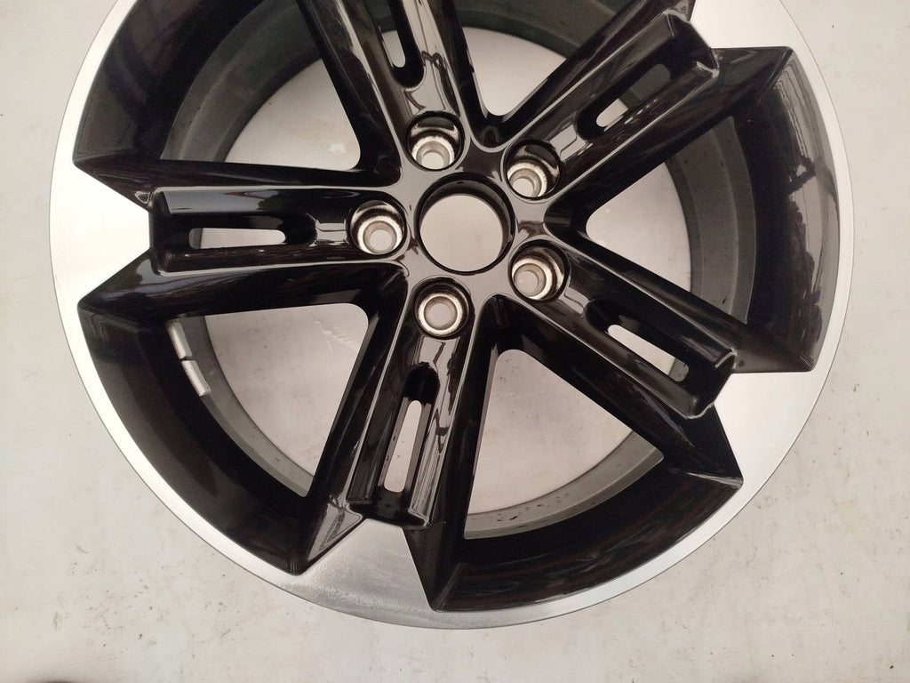 1x Alufelge 18 Zoll 7.0" 5x112 40ET Glanz Schwarz 81A601025 Audi Q3 Q2 Rim Wheel FEL6550391376sv