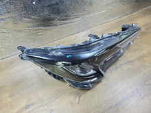 Load image into Gallery viewer, Frontscheinwerfer Suzuki Swace Corolla 81110-02S60 LED Rechts Headlight