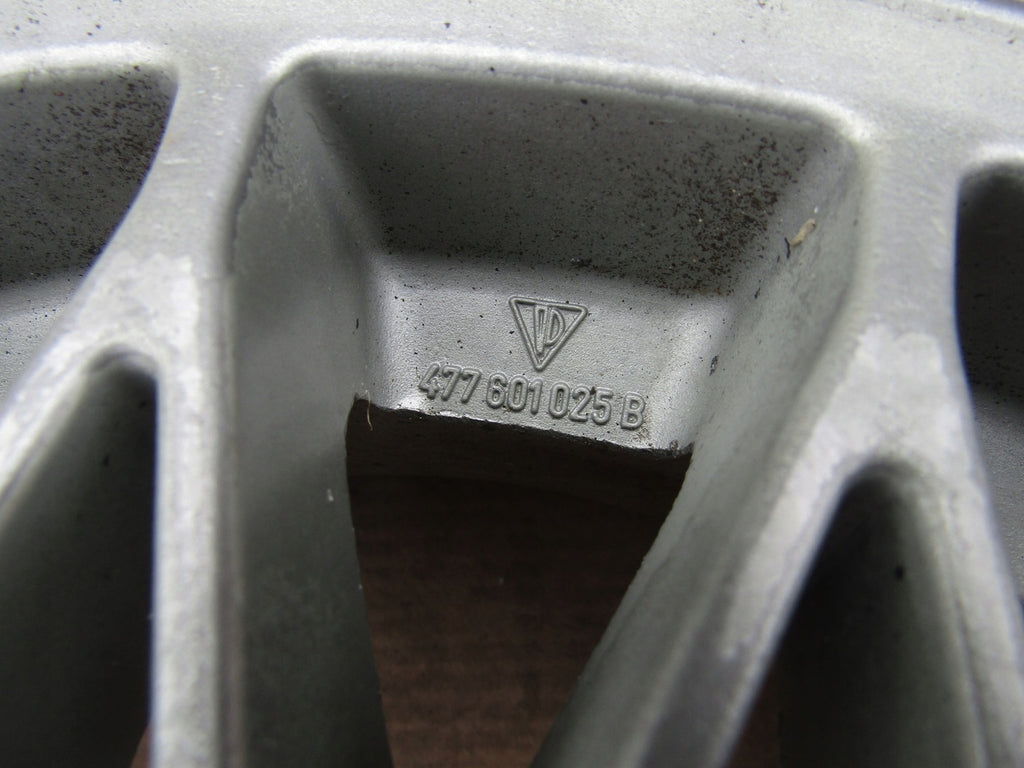 1x Alufelge 15 Zoll 6.0" 5x130 43ET 477601025B Porsche 924 Rim Wheel