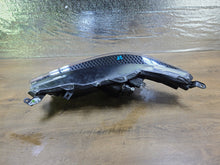 Laden Sie das Bild in den Galerie-Viewer, Frontscheinwerfer Toyota Yaris Rechts Scheinwerfer Headlight SCH3817933784qs