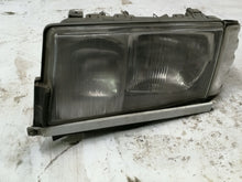 Laden Sie das Bild in den Galerie-Viewer, Frontscheinwerfer Mercedes-Benz W201 Links Scheinwerfer Headlight SCH6165853678we