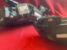 Laden Sie das Bild in den Galerie-Viewer, Frontscheinwerfer Skoda 3V1941015D 3V1941016D LED Ein Satz Headlight