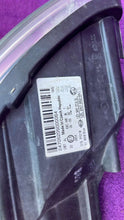 Laden Sie das Bild in den Galerie-Viewer, Frontscheinwerfer Skoda Octavia II 1ZL247052-05 Xenon Links Headlight SCH4062673443tj