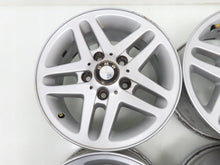 Laden Sie das Bild in den Galerie-Viewer, 4x Alufelge 15 Zoll 6.5" 5x120 42ET Silber 10953687 BMW 3 E36 E46 E90 Rim Wheel FEL6844591495zq