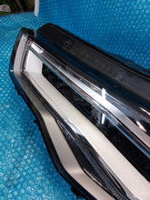 Laden Sie das Bild in den Galerie-Viewer, Frontscheinwerfer Audi A6 C7 4G0941773C 4G0941774 LED Links Headlight