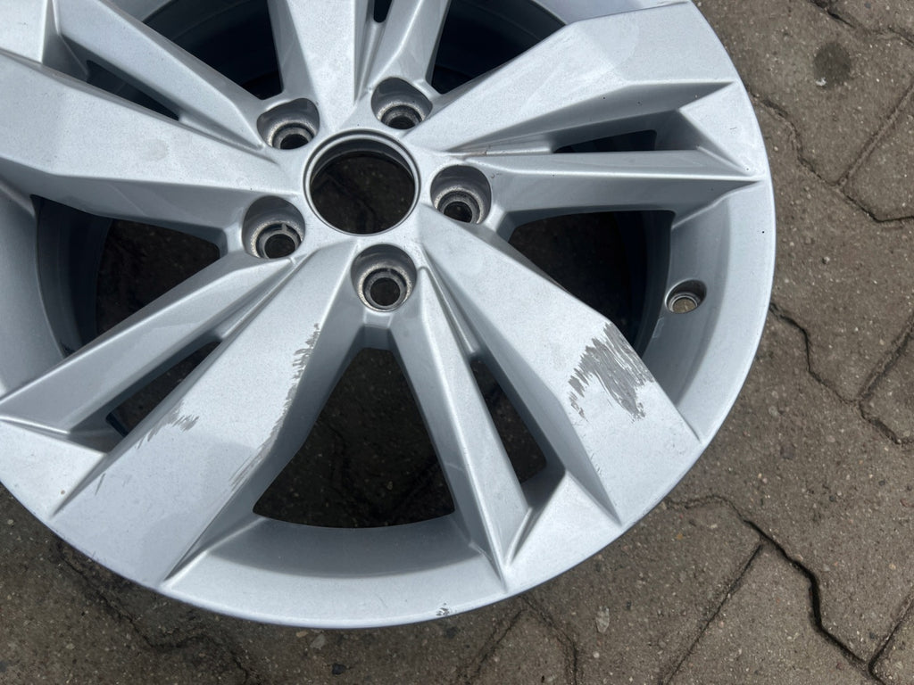 1x Alufelge 15 Zoll 5.5" 5x100 Glanz 2G0601025N VW Polo Rim Wheel FEL8353480230py