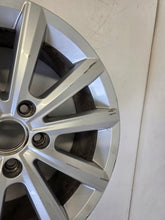 Laden Sie das Bild in den Galerie-Viewer, 1x Alufelge 17 Zoll 7.0" 5x112 45ET 2GA601025M VW T Roc Rim Wheel FEL1569076820wl