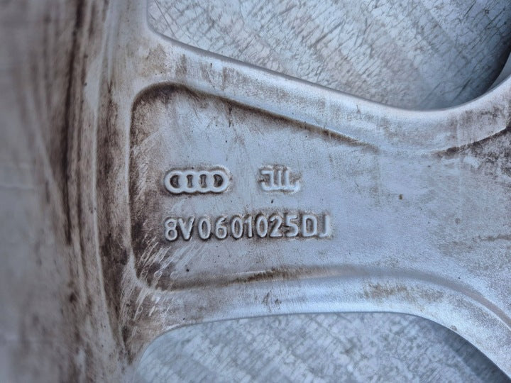 1x Alufelge 18 Zoll 8V0601025 Audi A3 Rim Wheel FEL5175497273go