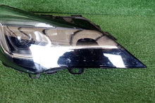 Load image into Gallery viewer, Frontscheinwerfer Opel Astra 39201197 Rechts Scheinwerfer Headlight