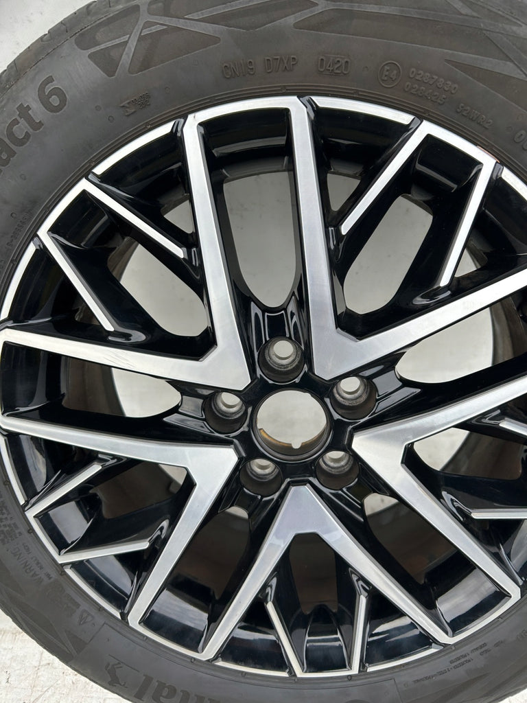 1x Alufelge 16 Zoll 6.5" 5x100 47ET Glanz 6F0601025M Seat Ibiza I V Rim Wheel FEL1160017750rq
