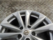 Load image into Gallery viewer, 1x Alufelge 17 Zoll 7.0" 5x114.3 40ET Glanz Schwarz Nissan Qashqai I J10 FEL5572956483fw
